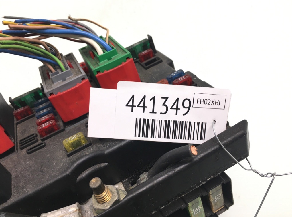 Блок предохранителей бу для Peugeot 307  2.0 HDi,  2002 г.
