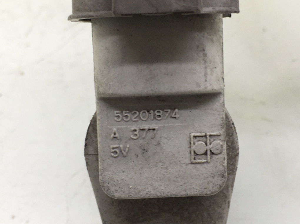 Датчик распредвала бу для Opel Combo C 1.3 CDTi, 2006 г. Датчик распредвала бу для Opel Combo C 1.3 CDTi, 2006 г.