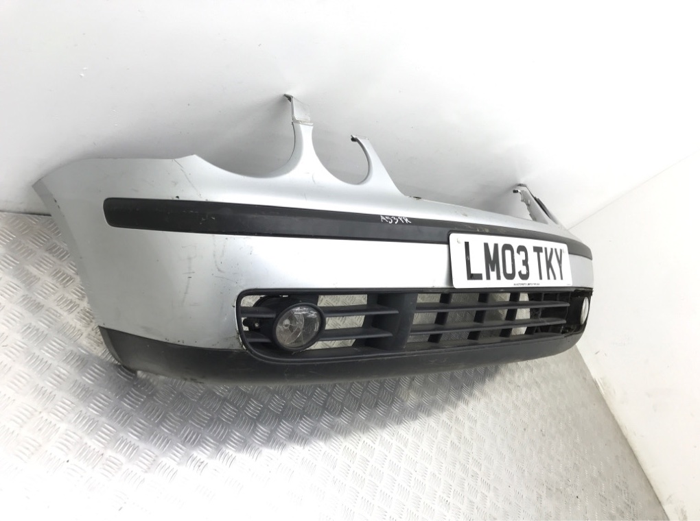 Бампер передний бу для Volkswagen Polo 4 1.4 i,  2003 г.