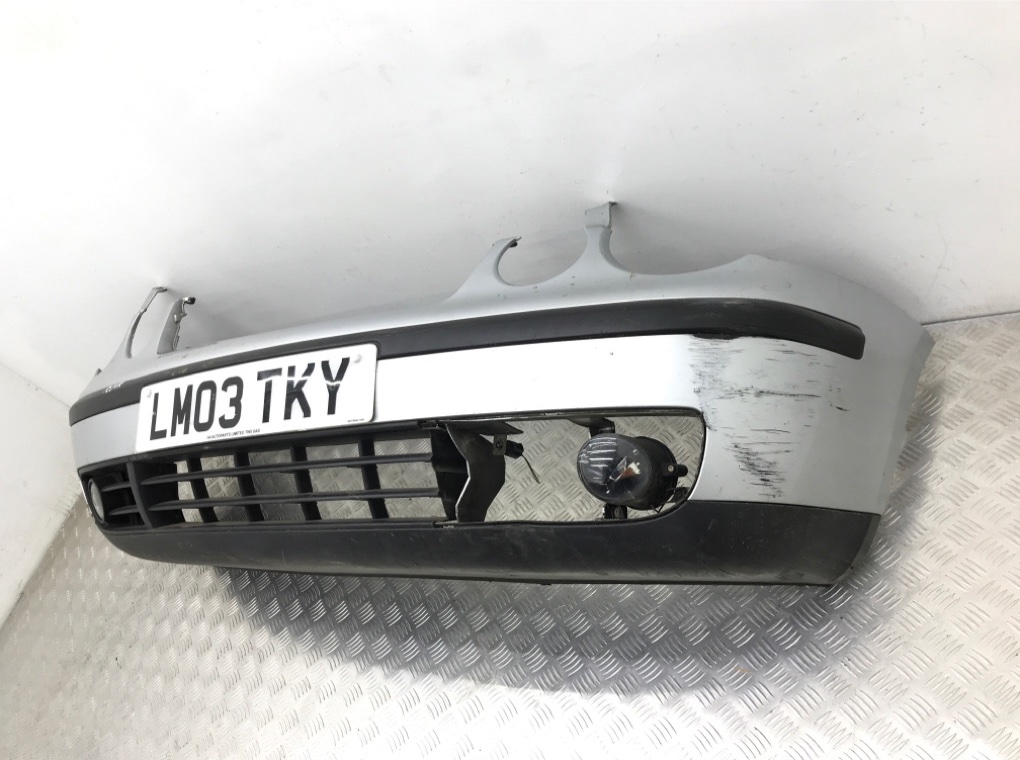 Бампер передний бу для Volkswagen Polo 4 1.4 i,  2003 г.