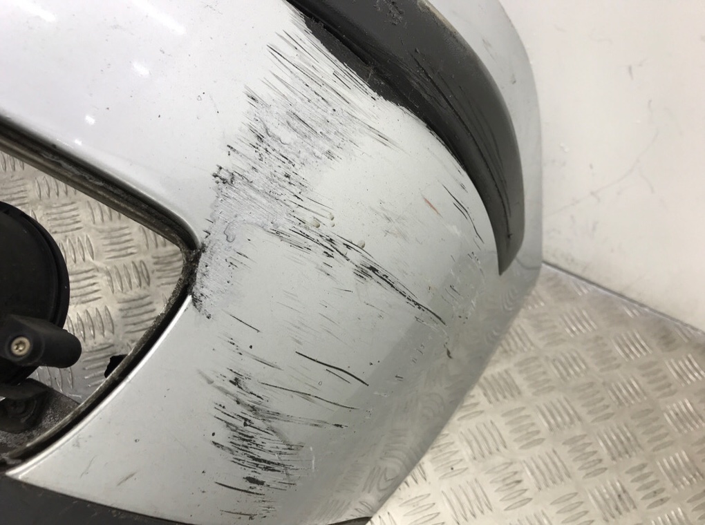 Бампер передний бу для Volkswagen Polo 4 1.4 i,  2003 г.