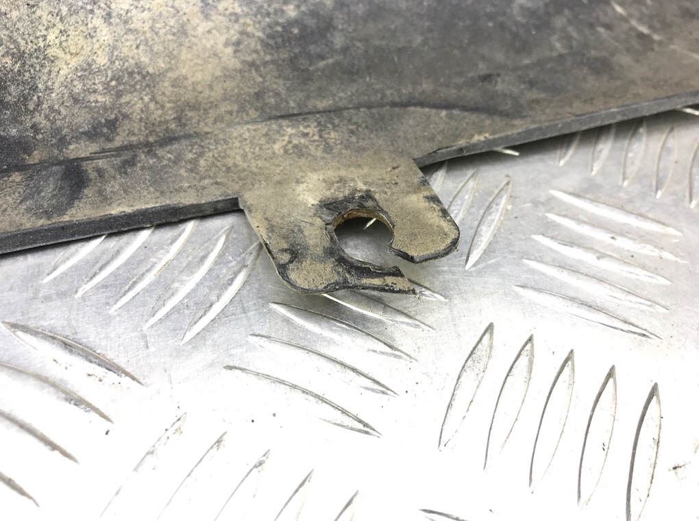 Бампер задний бу для Peugeot 207  1.4 i,  2007 г.