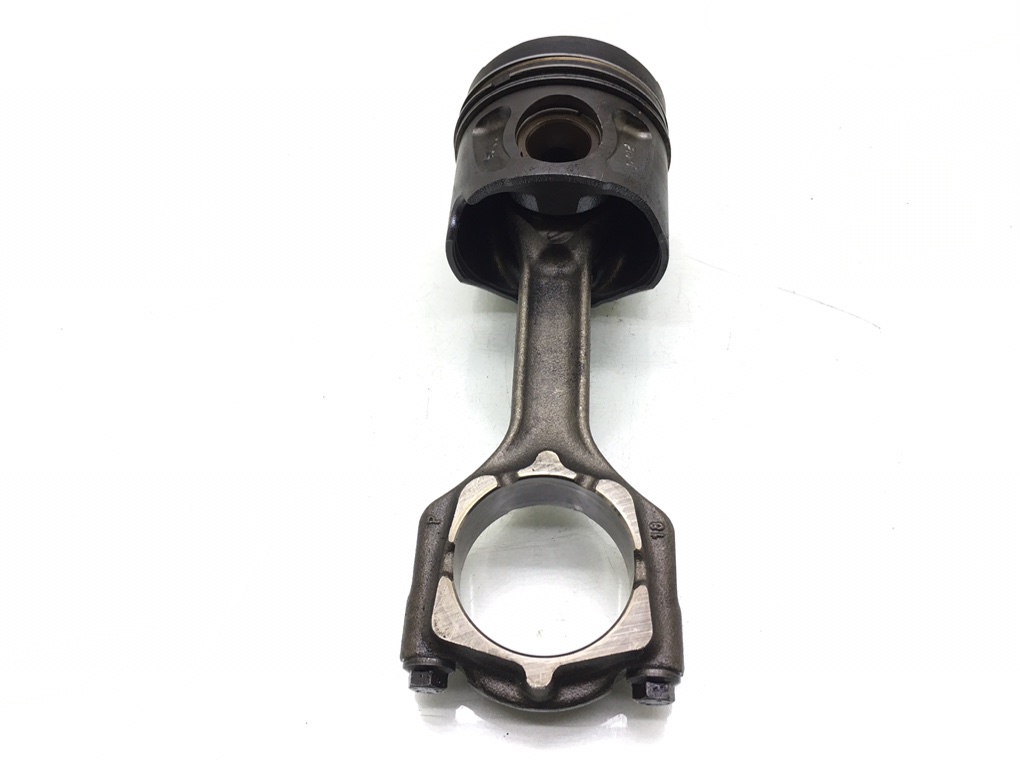 Поршень бу для Opel Insignia  2.0 CDTi,  2010 г.