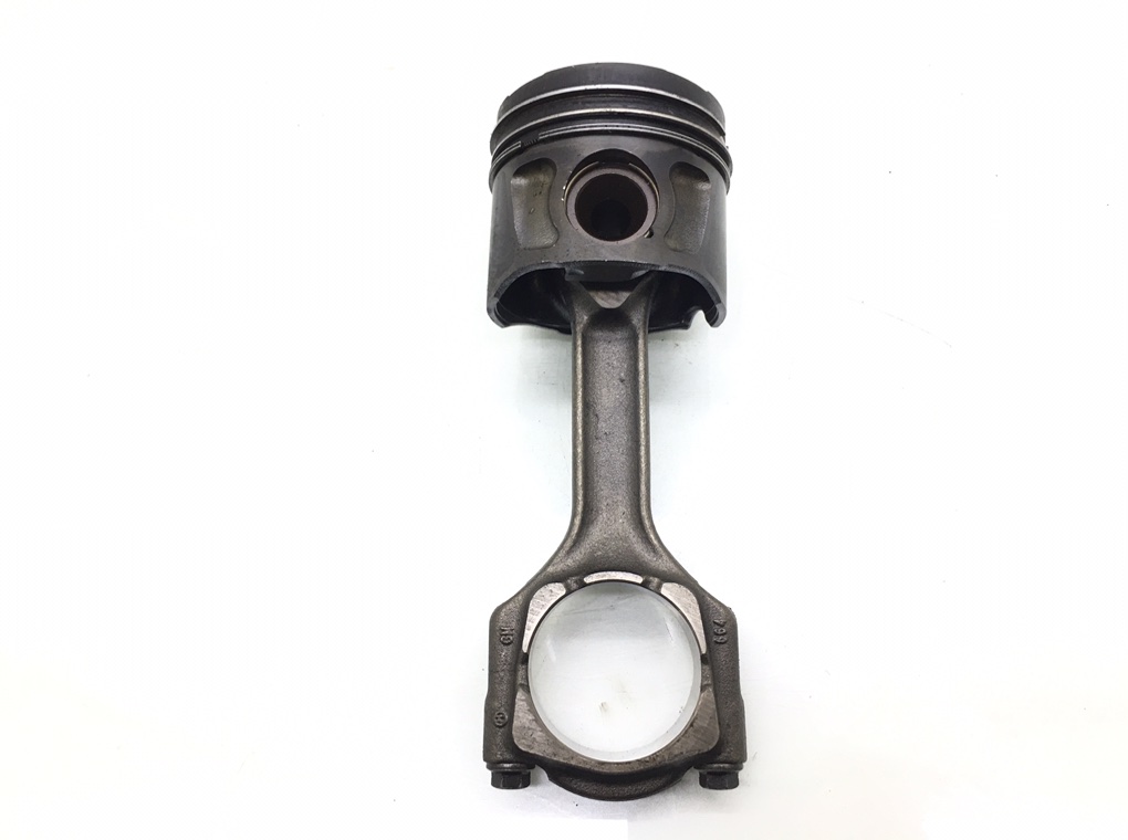 Поршень бу для Opel Insignia  2.0 CDTi,  2010 г.