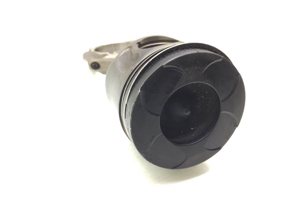 Поршень бу для Opel Insignia  2.0 CDTi,  2010 г.