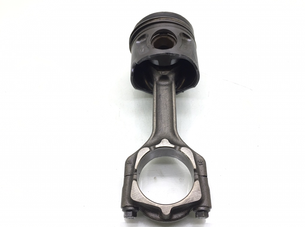 Поршень бу для Opel Insignia 2.0 CDTi, 2010 г. Поршень бу для Opel Insignia 2.0 CDTi, 2010 г.