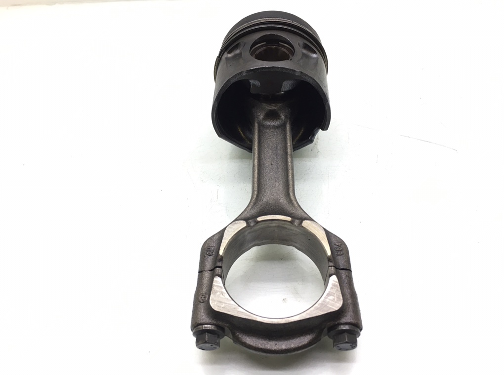 Поршень бу для Opel Insignia  2.0 CDTi,  2010 г.