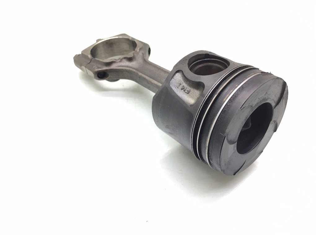 Поршень бу для Opel Insignia  2.0 CDTi,  2010 г.