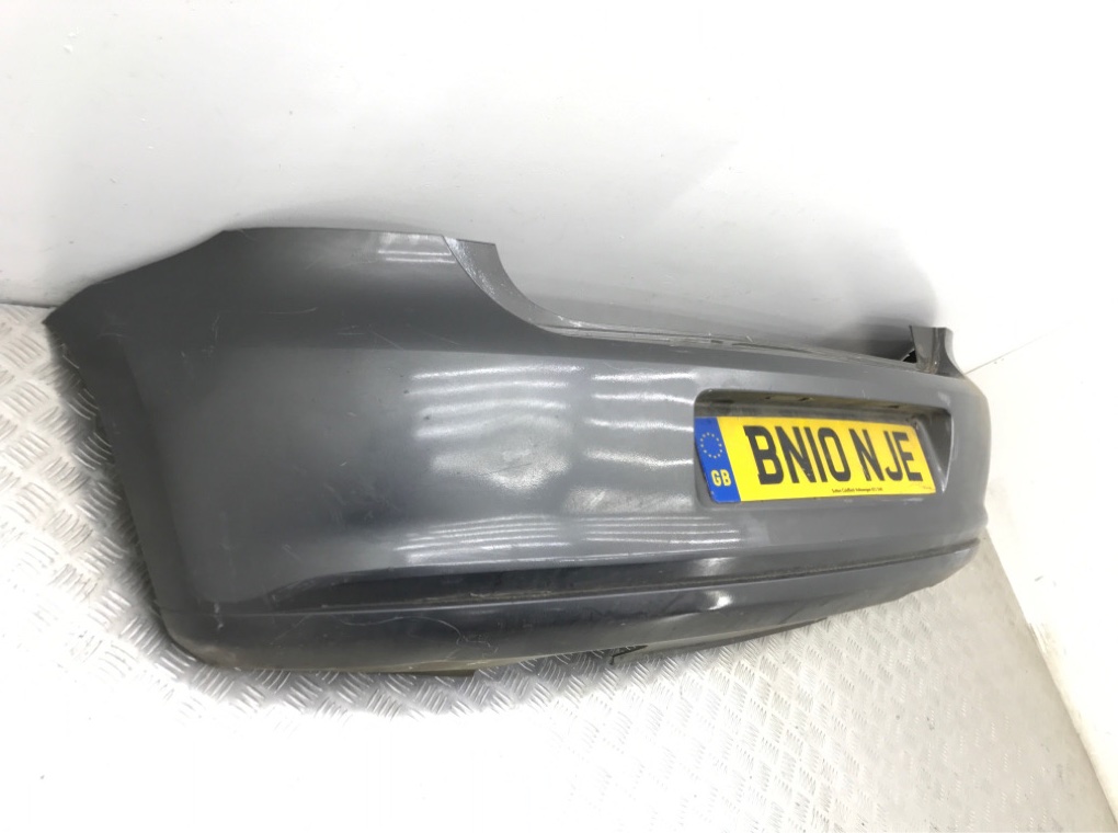Бампер задний бу для Volkswagen Polo 5 1.2 i,  2010 г.