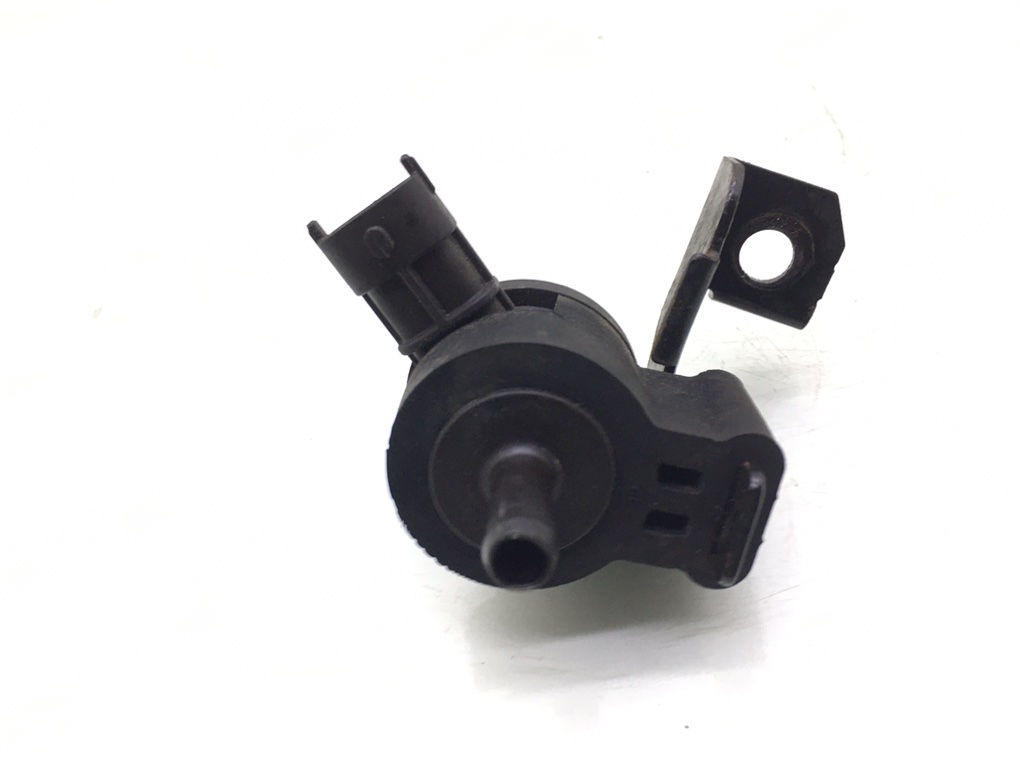 Клапан вентиляции топливного бака бу для Kia Rio 2 1.4 i,  2011 г.