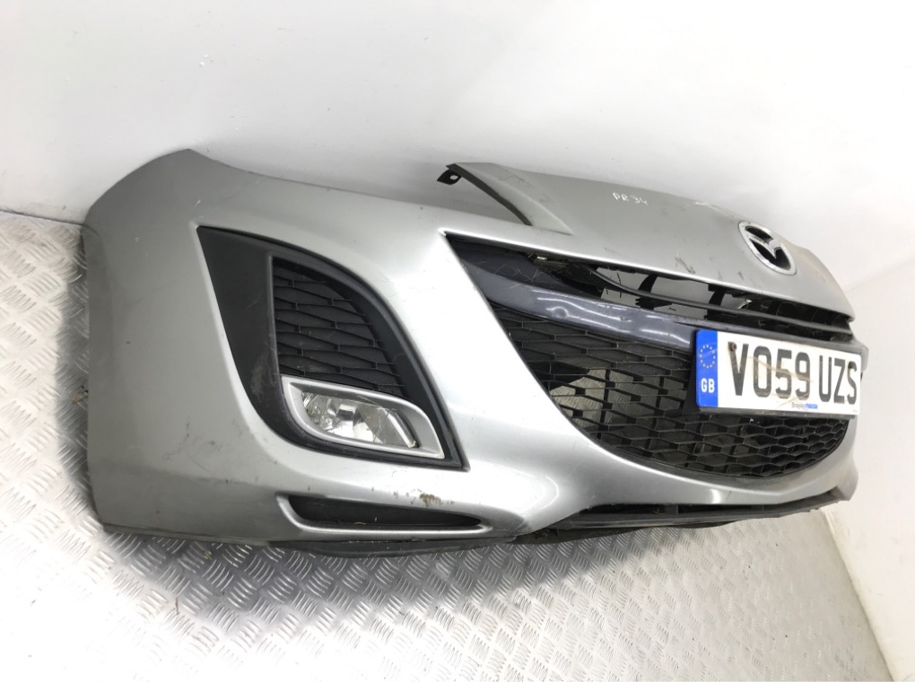 Бампер передний бу для Mazda 3 BL 2.2 CDTi, 2009 г. Бампер передний бу для Mazda 3 BL 2.2 CDTi, 2009 г.