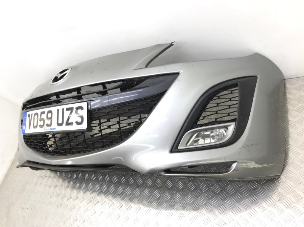 Бампер передний бу для Mazda 3 BL 2.2 CDTi, 2009 г. Бампер передний бу для Mazda 3 BL 2.2 CDTi, 2009 г.