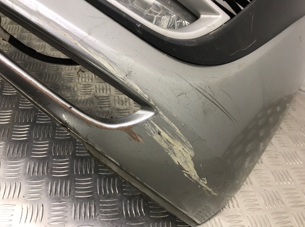 Бампер передний бу для Mazda 3 BL 2.2 CDTi, 2009 г. Бампер передний бу для Mazda 3 BL 2.2 CDTi, 2009 г.