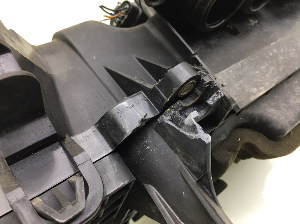 Корпус воздушного фильтра бу для Nissan Micra K12 1.0 i,  2004 г.