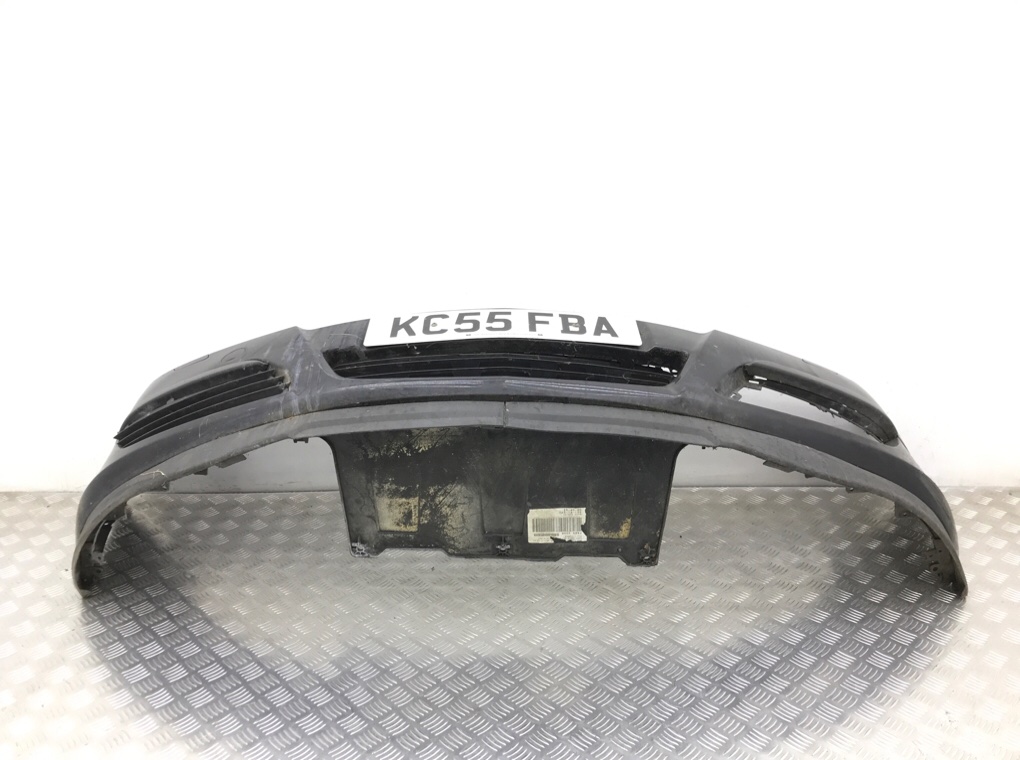 Бампер передний бу для Opel Astra H 1.6 i, 2005 г. Бампер передний бу для Opel Astra H 1.6 i, 2005 г.