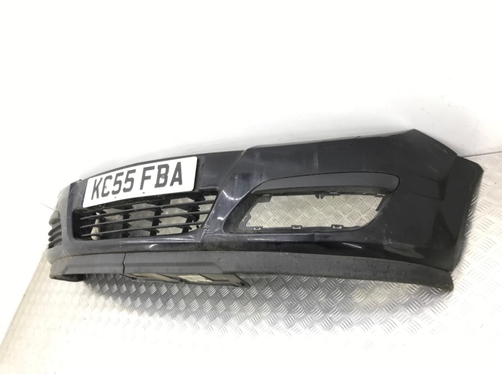 Бампер передний бу для Opel Astra H 1.6 i, 2005 г. Бампер передний бу для Opel Astra H 1.6 i, 2005 г.