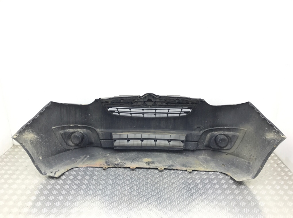 Бампер передний бу для Opel Combo D , 2012 г. Бампер передний бу для Opel Combo D , 2012 г.