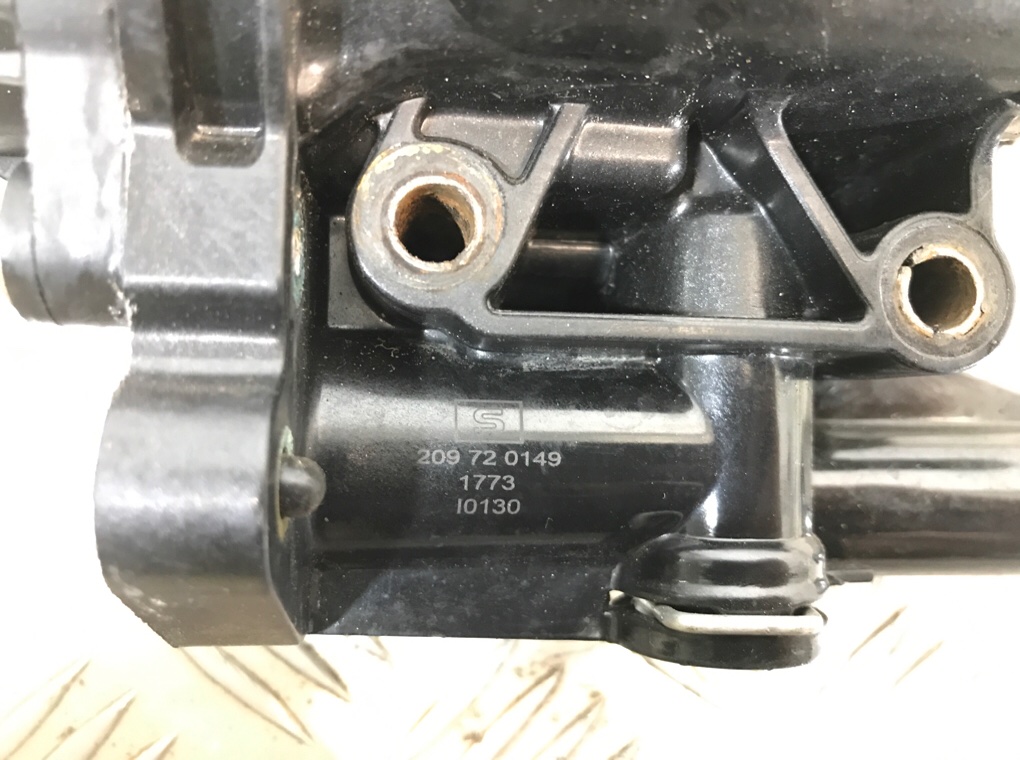 Корпус термостата бу для Opel Insignia  1.8 i,  2010 г.