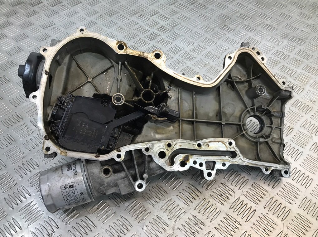 Крышка двигателя передняя бу для Volkswagen Scirocco  1.4 TSI,  2009 г.