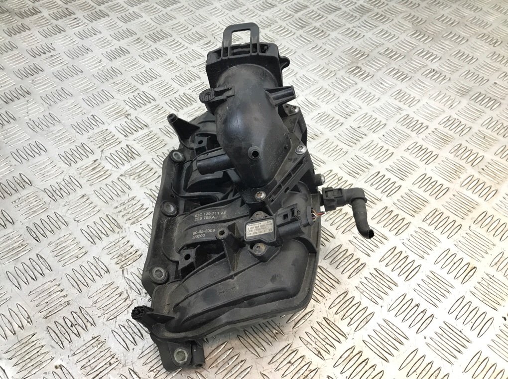 Коллектор впускной бу для Volkswagen Scirocco  1.4 TSI,  2009 г.