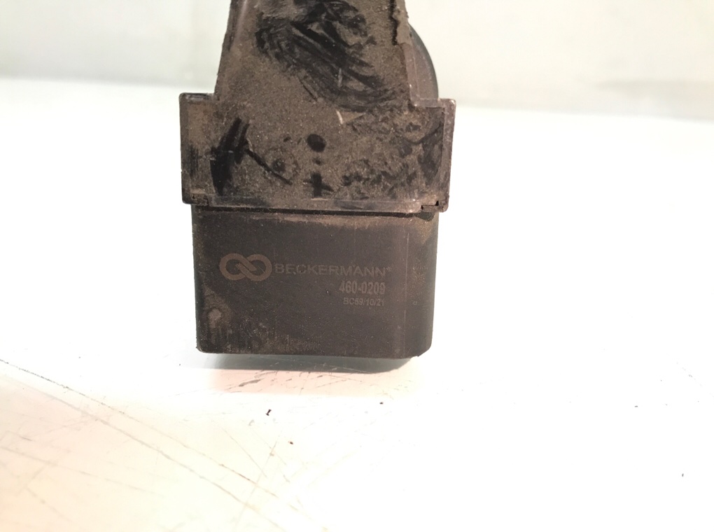 Катушка зажигания бу для Volkswagen Scirocco 1.4 TSI, 2009 г. Катушка зажигания бу для Volkswagen Scirocco 1.4 TSI, 2009 г.