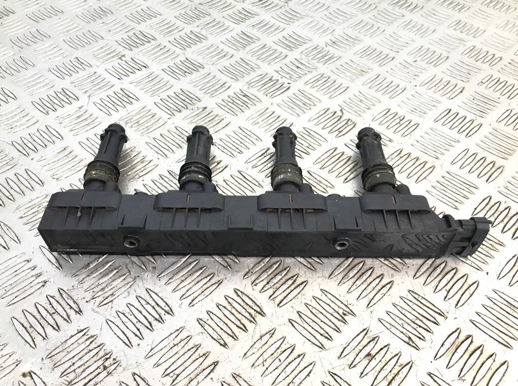 Катушка зажигания бу для Opel Corsa D 1.4 i,  2009 г.