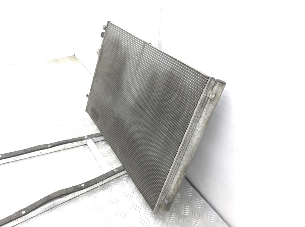 Радиатор кондиционера бу для Volkswagen Crafter 2 2.0 TDi,  2019 г.