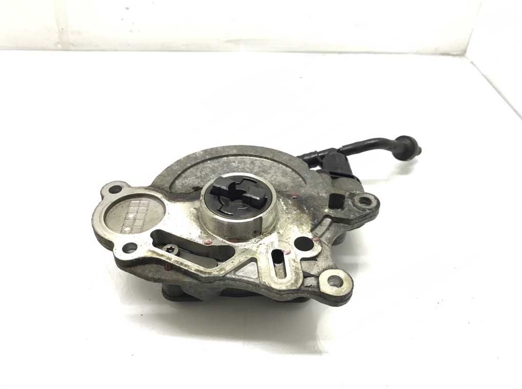 Насос вакуумный бу для Seat Leon 2 1.6 TDi,  2011 г.