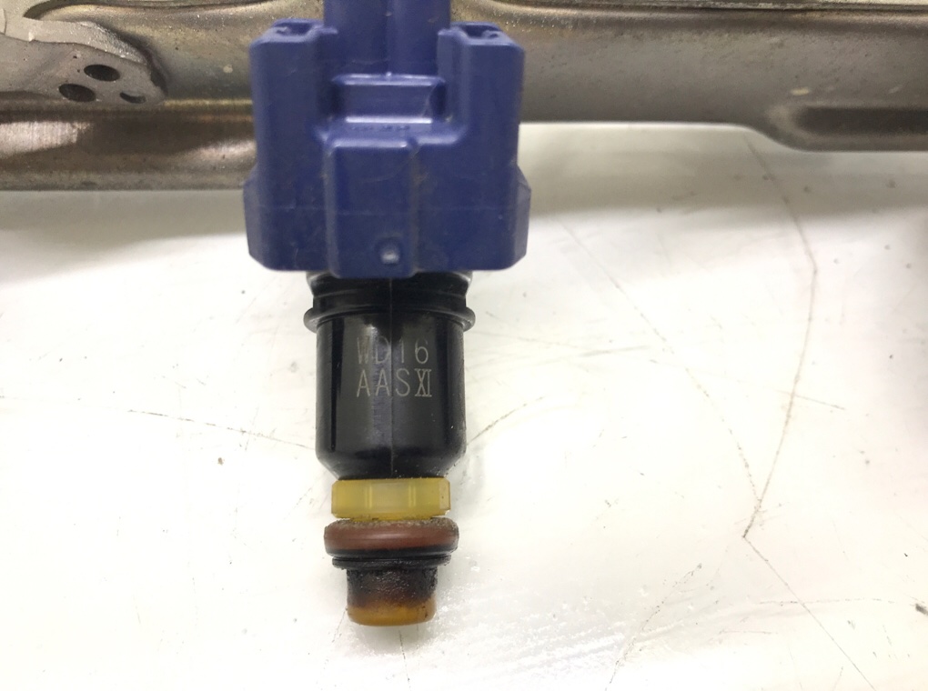 Топливная рампа бу для Honda Civic 8 1.8 i, 2008 г. Топливная рампа бу для Honda Civic 8 1.8 i, 2008 г.