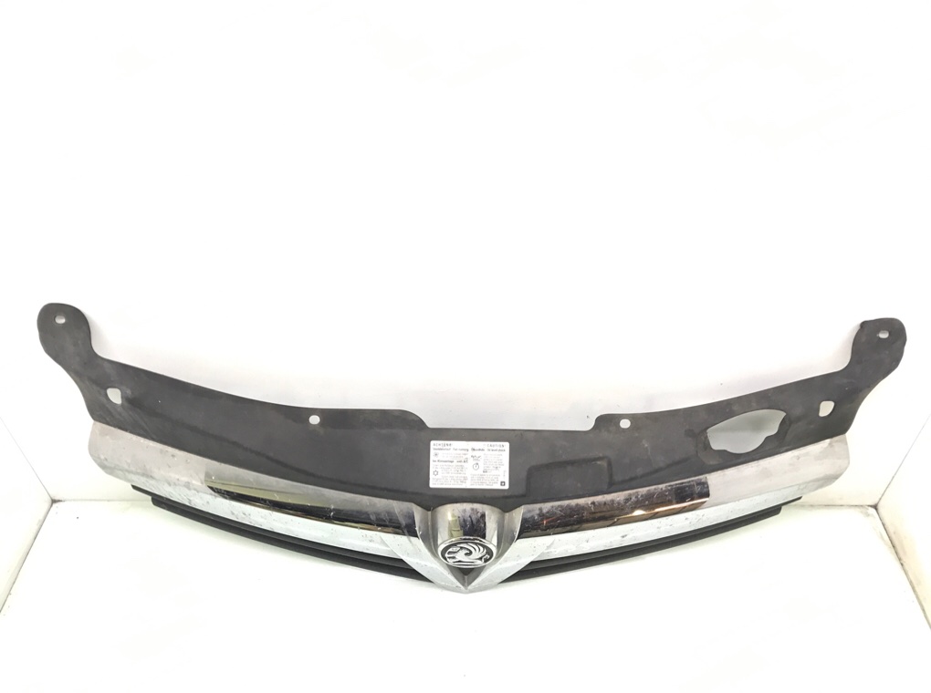 Решетка радиатора бу для Opel Astra H 1.8 i,  2006 г.