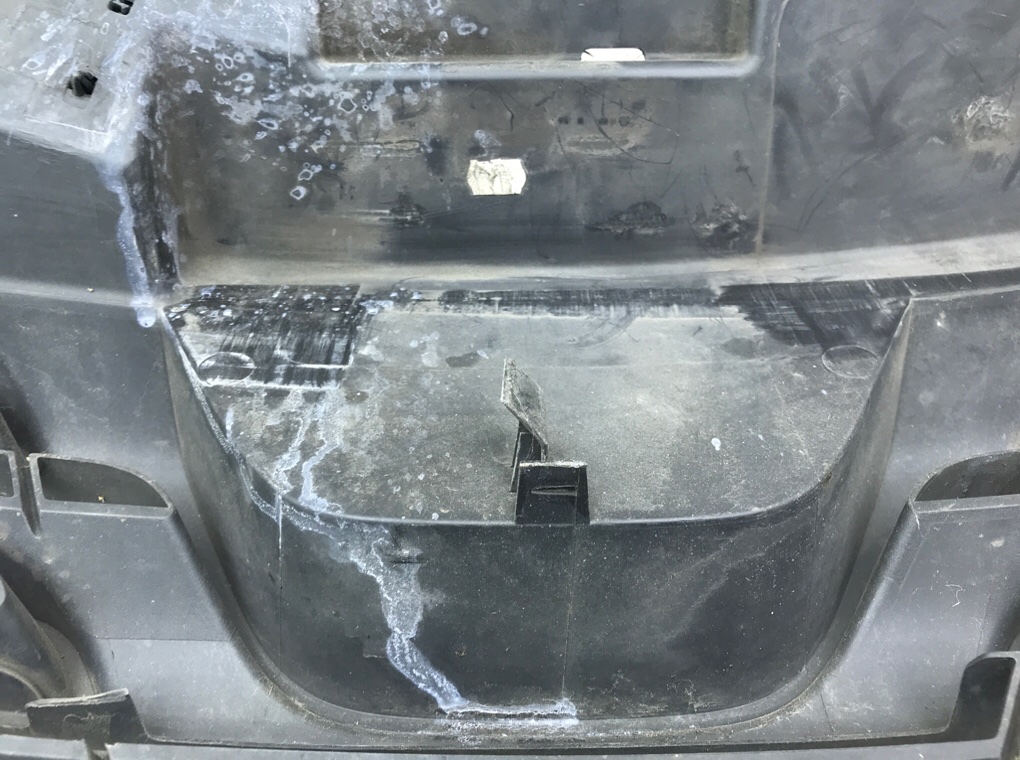 Решетка радиатора бу для Renault Trafic 3 1.6 CDTI, 2015 г. Решетка радиатора бу для Renault Trafic 3 1.6 CDTI, 2015 г.