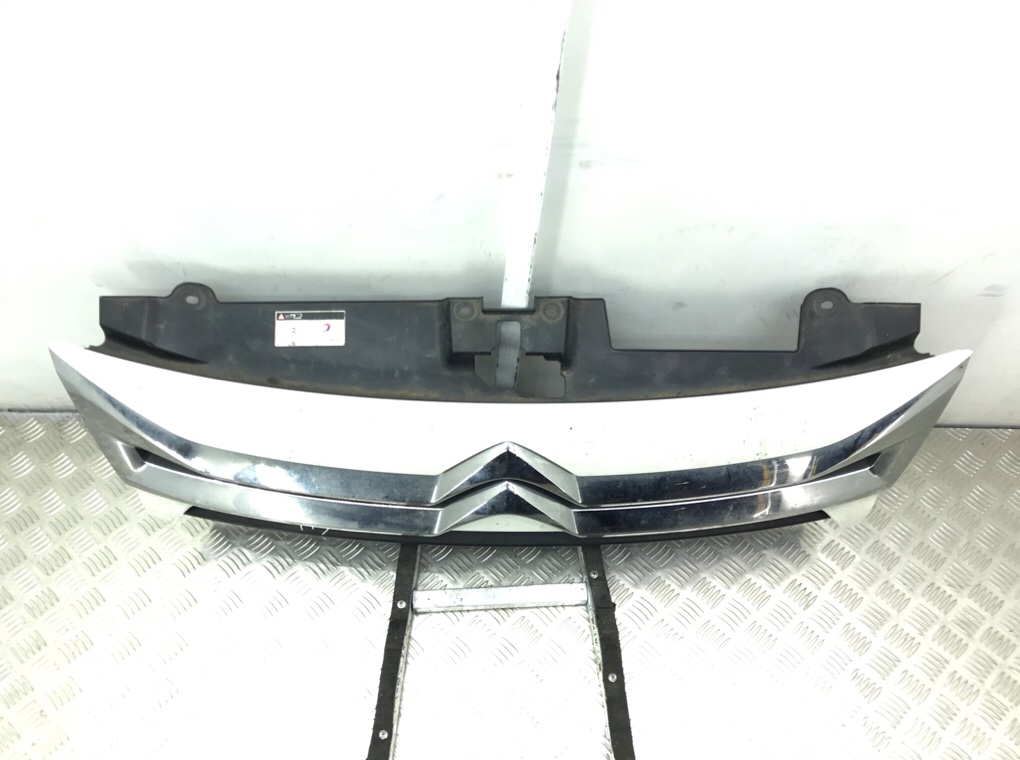 Решетка радиатора бу для Citroen Jumpy 2 1.6 HDi,  2012 г.