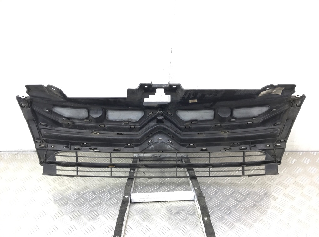 Решетка радиатора бу для Citroen Jumpy 2 1.6 HDi,  2012 г.