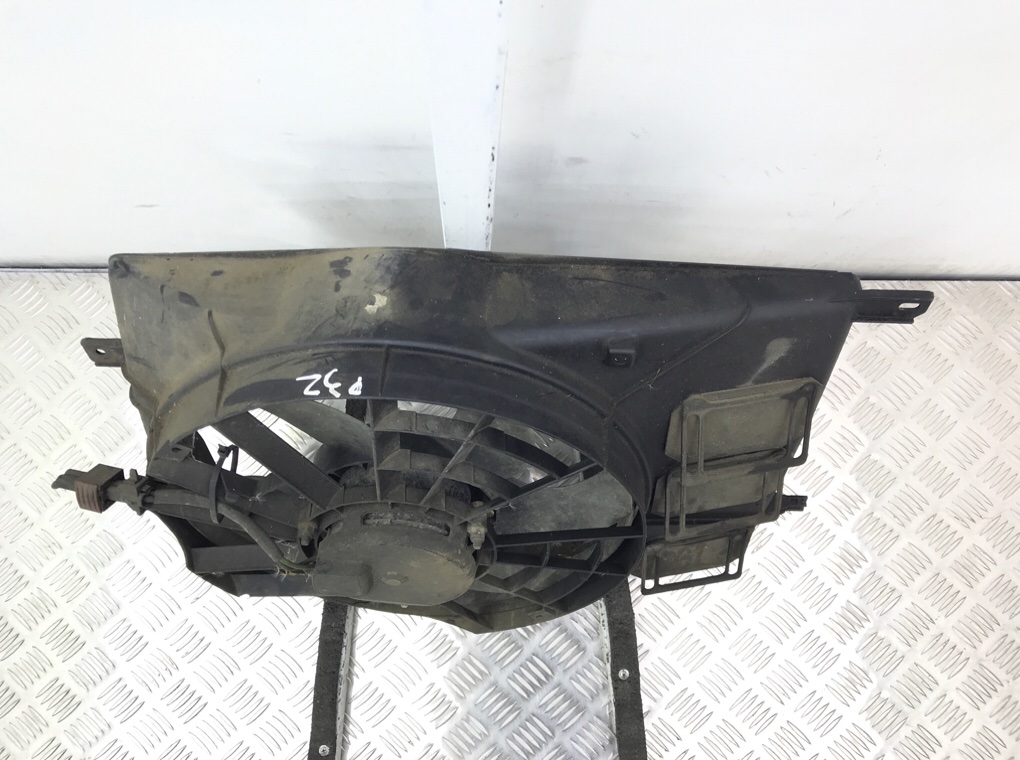 Вентилятор радиатора бу для Saab 900 2.0 i, 1997 г. Вентилятор радиатора бу для Saab 900 2.0 i, 1997 г.