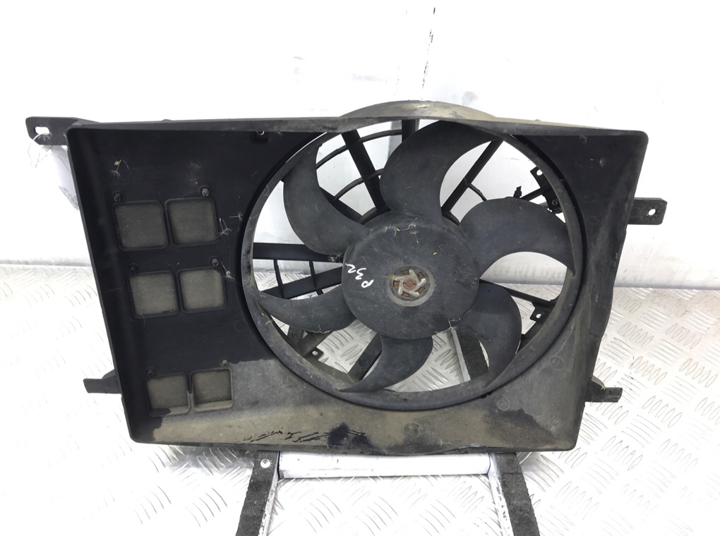 Вентилятор радиатора бу для Saab 900 2.0 i, 1997 г. Вентилятор радиатора бу для Saab 900 2.0 i, 1997 г.