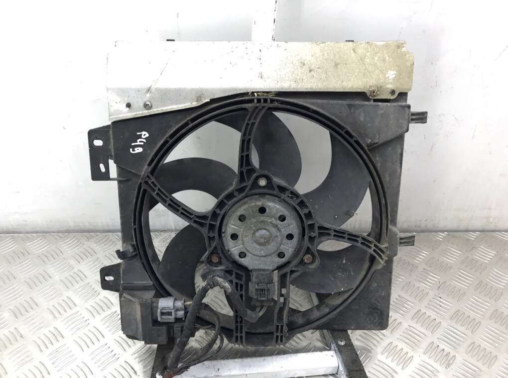 Вентилятор радиатора бу для Peugeot 207 1.4 i, 2007 г.
