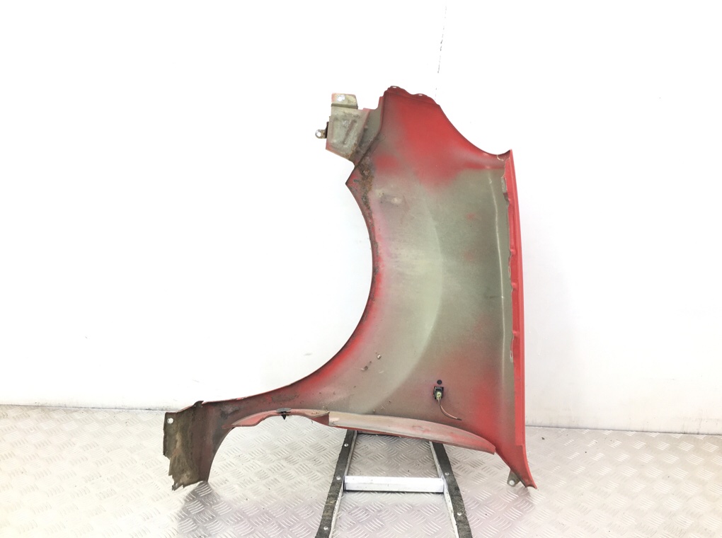 Крыло переднее правое бу для Renault Kangoo 1.5 DCi, 2003 г. Крыло переднее правое бу для Renault Kangoo 1.5 DCi, 2003 г.