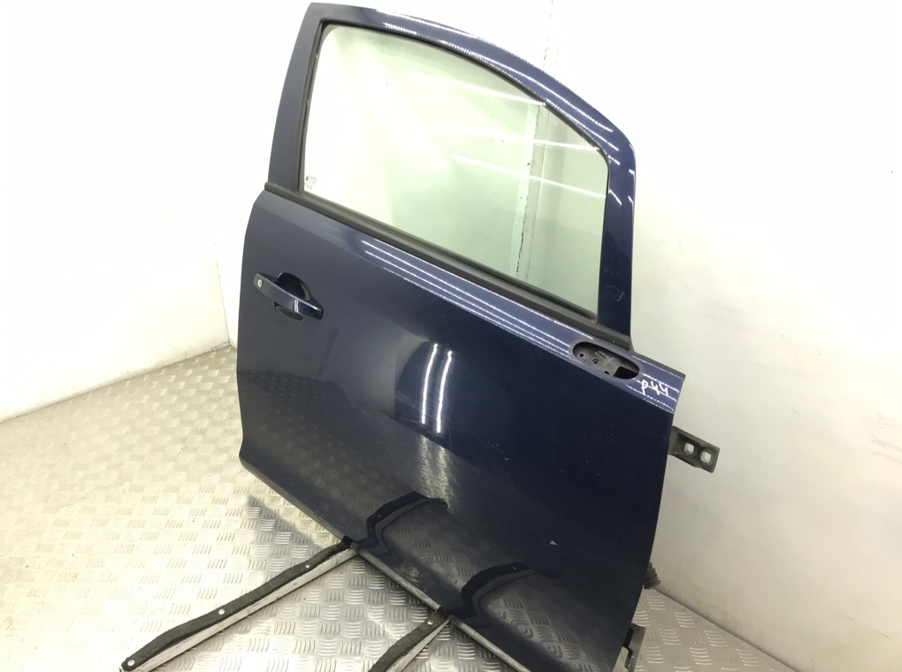 Дверь передняя правая бу для Opel Corsa D 1.3 CDTi, 2011 г. Дверь передняя правая бу для Opel Corsa D 1.3 CDTi, 2011 г.