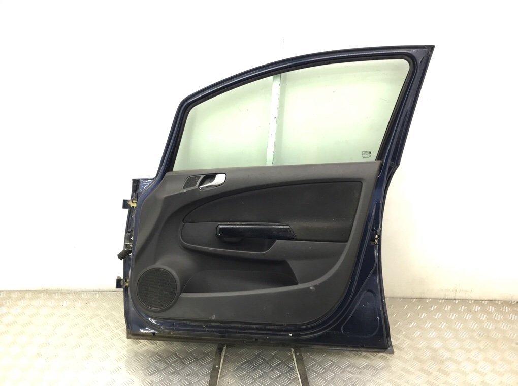 Дверь передняя правая бу для Opel Corsa D 1.3 CDTi, 2011 г. Дверь передняя правая бу для Opel Corsa D 1.3 CDTi, 2011 г.