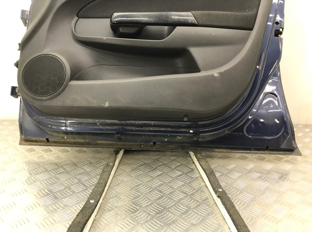 Дверь передняя правая бу для Opel Corsa D 1.3 CDTi, 2011 г. Дверь передняя правая бу для Opel Corsa D 1.3 CDTi, 2011 г.