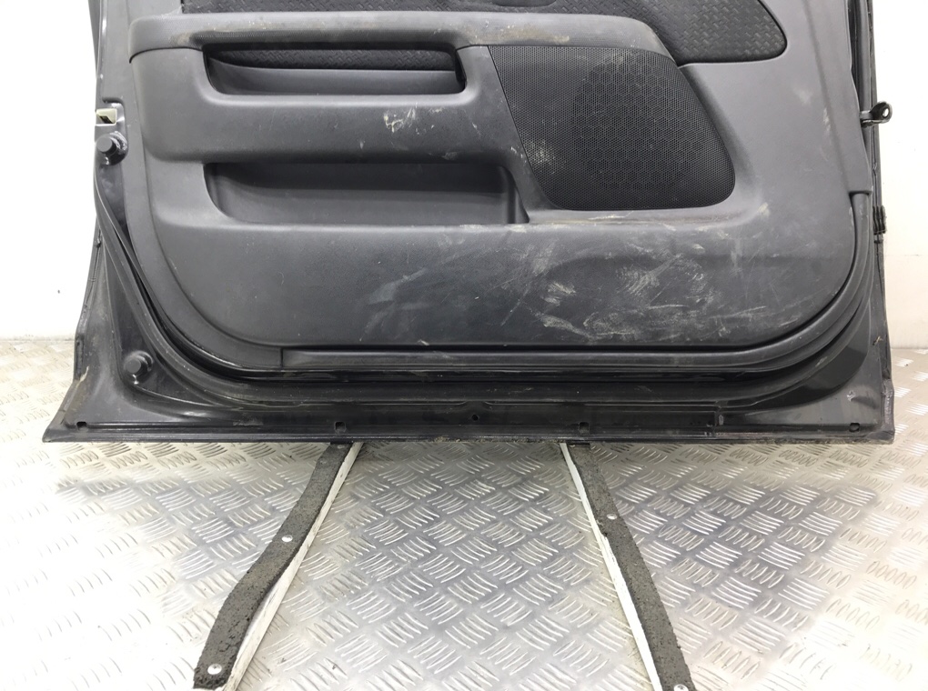Дверь передняя левая бу для Honda CR-V  2.0 i,  2003 г.
