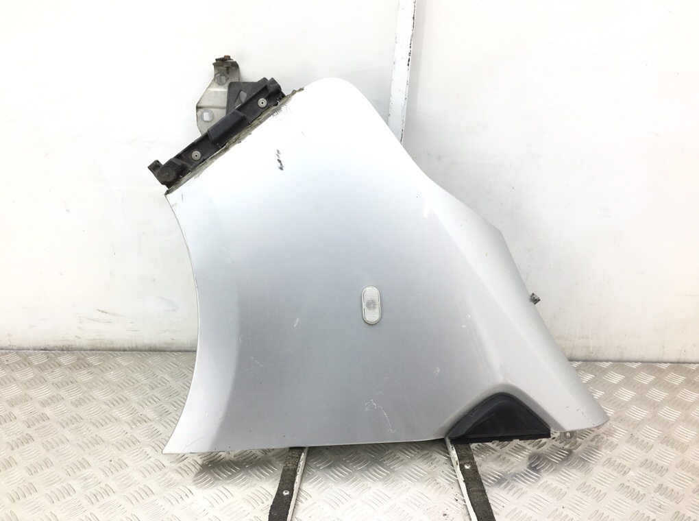 Крыло переднее левое бу для Renault Trafic 3 1.6 CDTI, 2015 г.