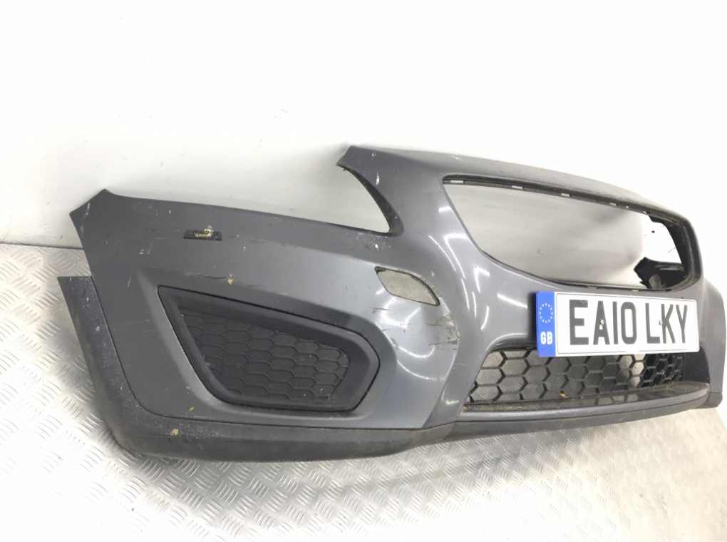Бампер передний бу для Volvo C30  1.6 TD,  2010 г.