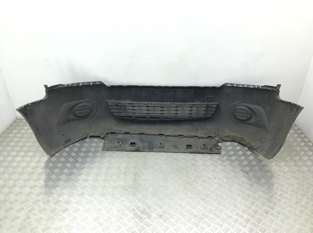 Бампер передний бу для Citroen Berlingo 2 1.6 HDI, 2009 г. Бампер передний бу для Citroen Berlingo 2 1.6 HDI, 2009 г.