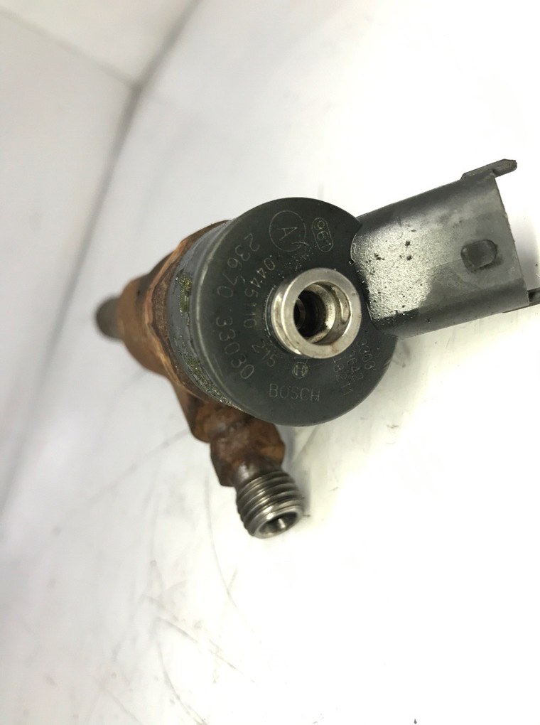 Форсунка бу для Toyota Yaris P1 1.4 D-4D, 2004 г. Форсунка бу для Toyota Yaris P1 1.4 D-4D, 2004 г.