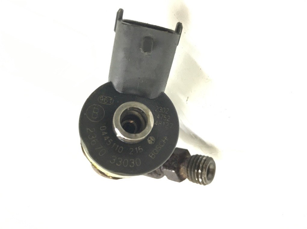 Форсунка бу для Toyota Yaris P1 1.4 D-4D, 2004 г. Форсунка бу для Toyota Yaris P1 1.4 D-4D, 2004 г.