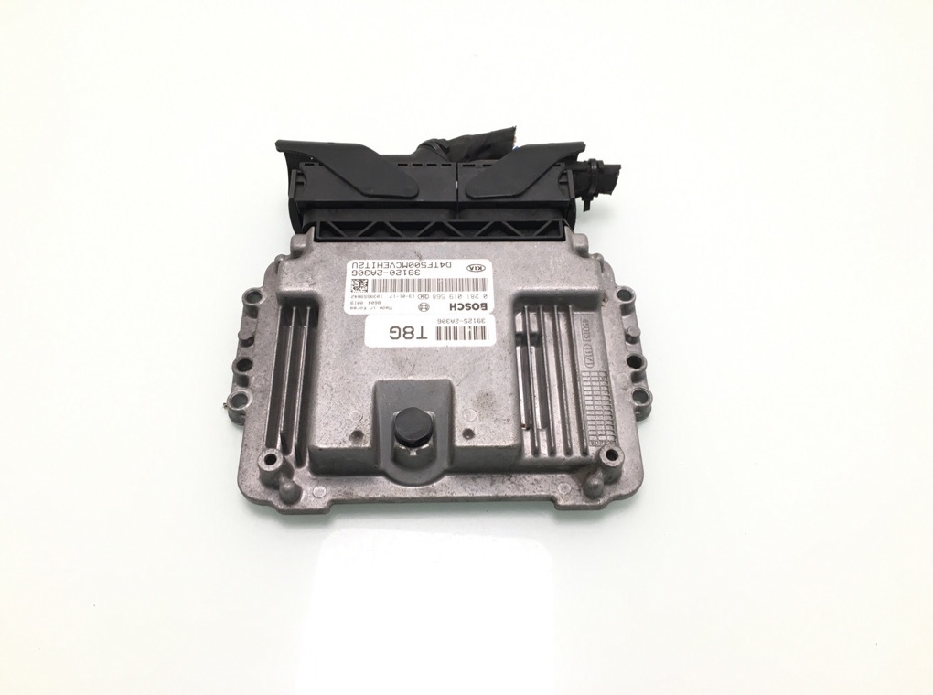 Блок управления двигателем бу для Kia Optima 1.7 CRDi, 2013 г. Блок управления двигателем бу для Kia Optima 1.7 CRDi, 2013 г.