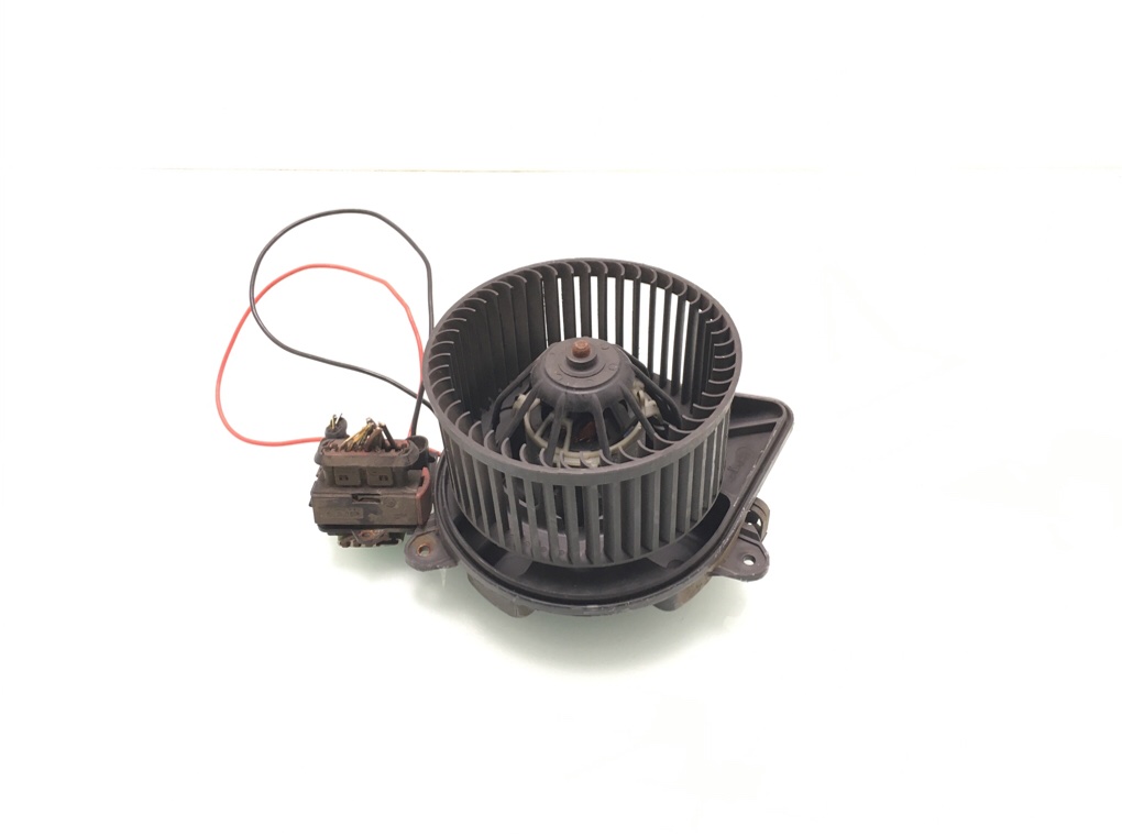 Моторчик печки бу для Opel Vivaro 1.9 CDTi, 2005 г.