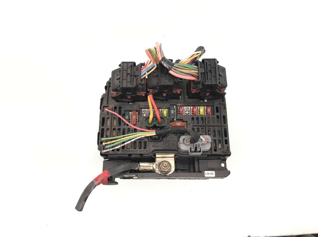 Блок предохранителей бу для Peugeot 607 3.0 i, 2006 г.