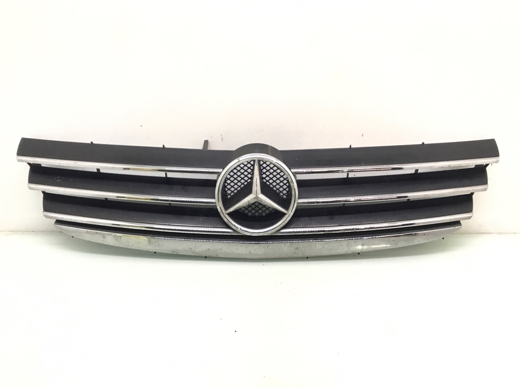 Решетка радиатора бу для Mercedes A W169 2.0 CDi, 2007 г.